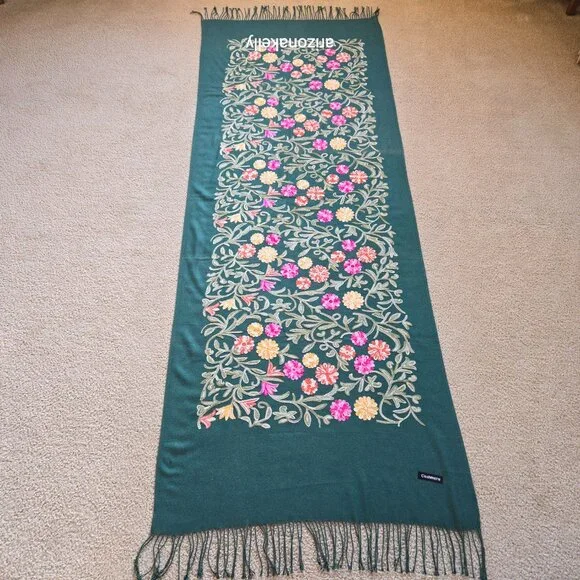 Green "Cashmere" Scarf with Chain Stitch Embroidery Flowers and Leaves - Picture 11 of 16